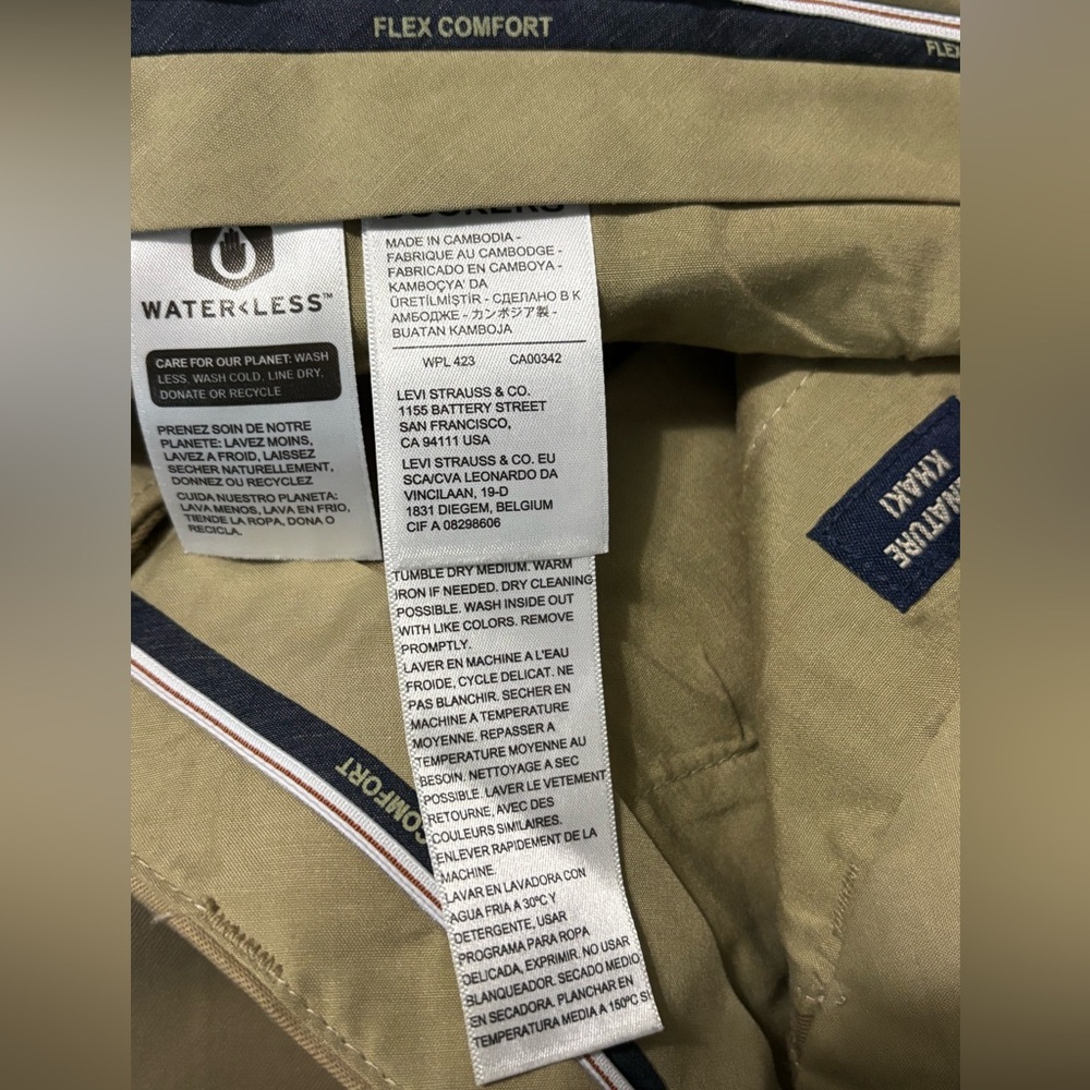 Dockers Signature Khaki size 34 x 32 Gray and Khaki - Picture 9 of 10